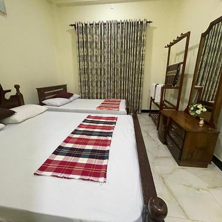 House Of Richness Hotel Negombo Buitenkant foto