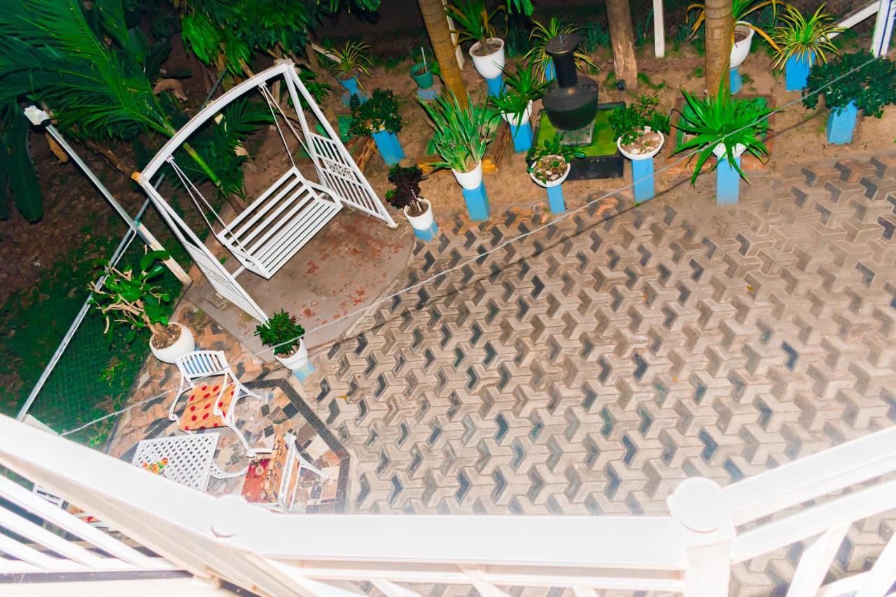 House Of Richness Hotel Negombo Buitenkant foto