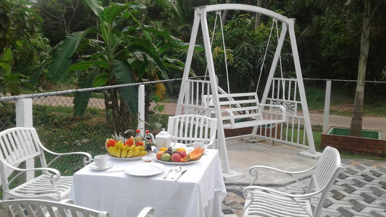 House Of Richness Hotel Negombo Buitenkant foto
